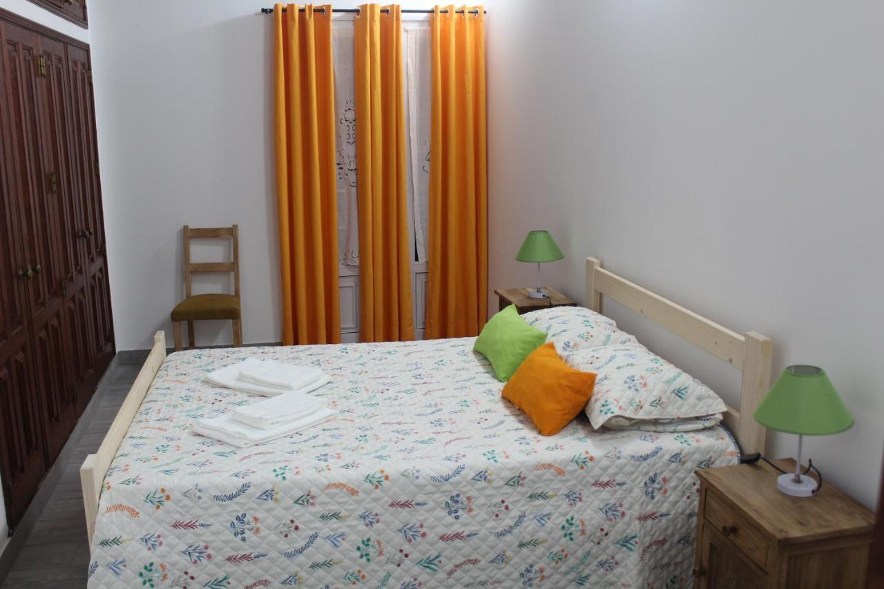 Vitorino De Nemesio Guesthouse Понта Делгада Екстериор снимка
